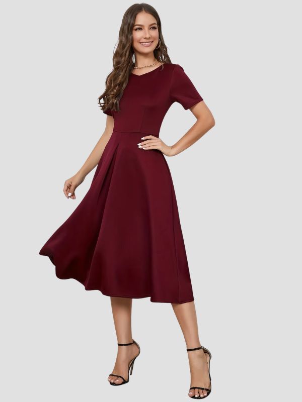 plus-size-black-v-neck-waist-cinched-midi-dress-with-pockets (4)